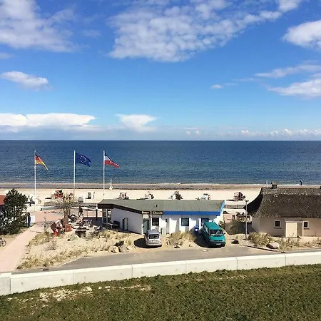 Strandhotel 72a *